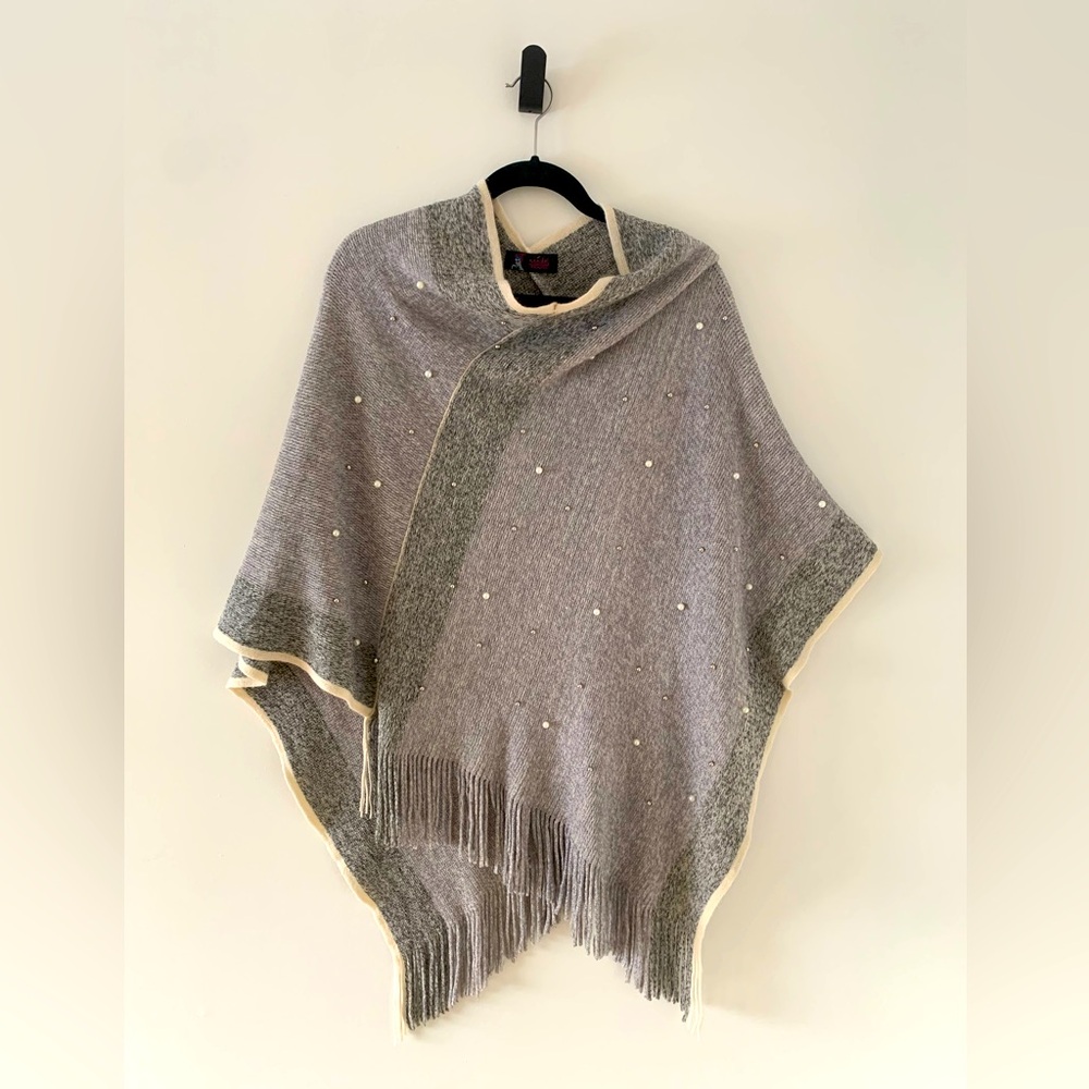 Model France Grey/Cream W Poncho w/ Fringes/Pearls/Silver Beads Size Fits All